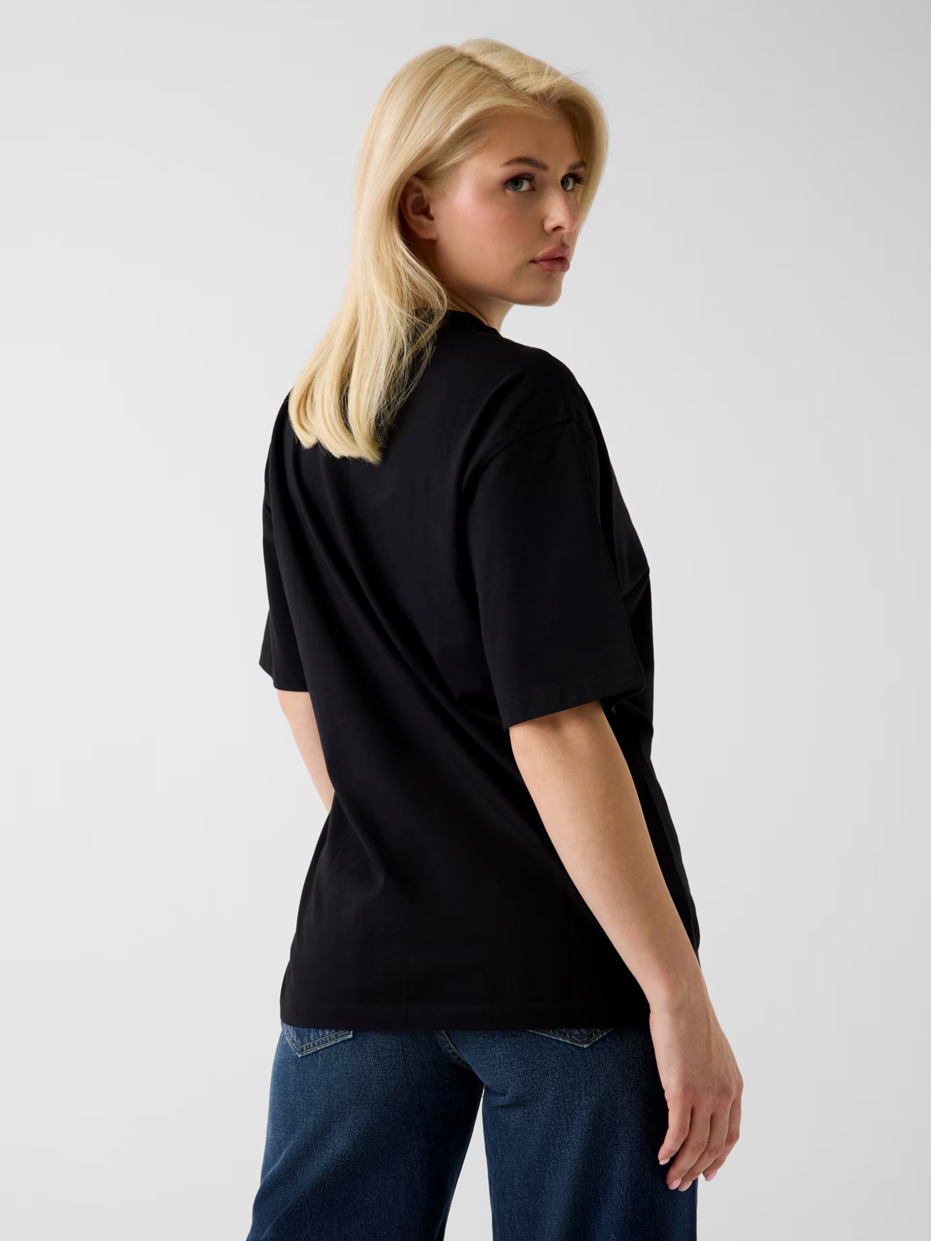 Ss Cn Maxi G Studs Tee Jet